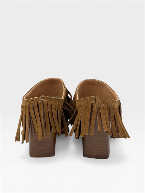 Sabot in suede cuoio con frange IL LACCIO | MARA24VELOURWHISKY377